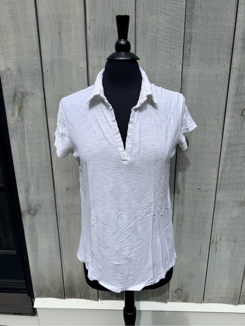 James Perse White Short-Sleeve Collared Split V Button-Down Top